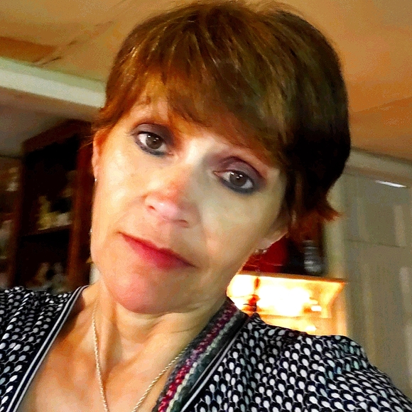 Faith's Finds are classy, cute, sexy, no smoker - Picture 6 of 6